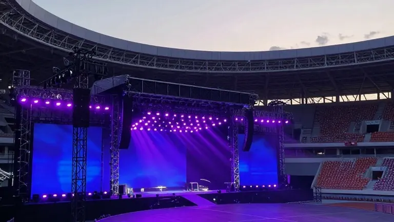 Illustration for: Jay-Z to Perform at Super Bowl Halftime Show in Inglewood